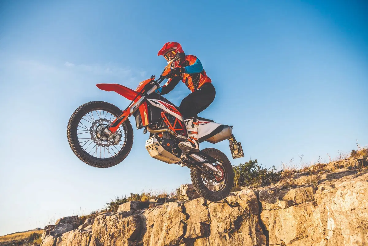 EICMA 2018: KTM 690 Enduro R e SMC R, foto e dati (23)