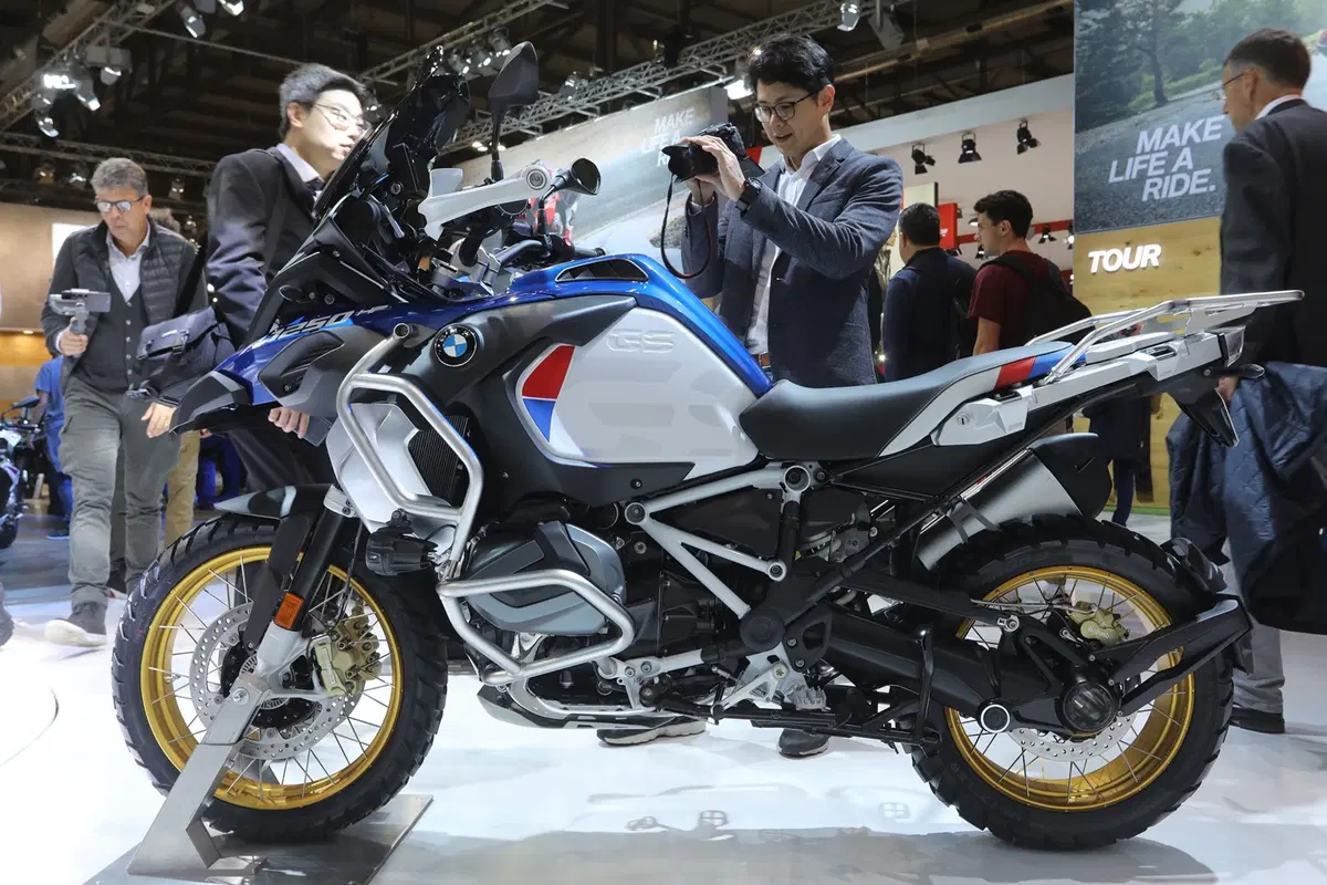 EICMA 2018: BMW R 1250 GS Adventure, foto e dati