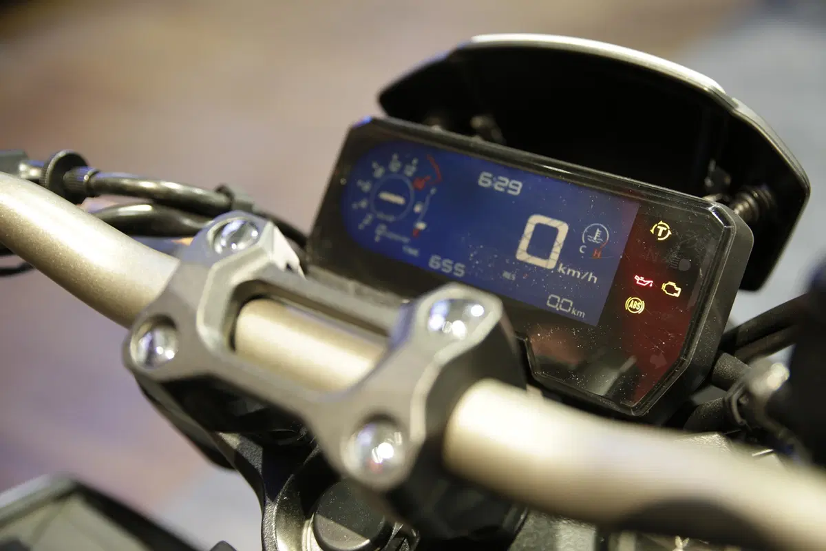 EICMA 2018: Honda CB650R Neo Sport Café, foto, video e dati (4)
