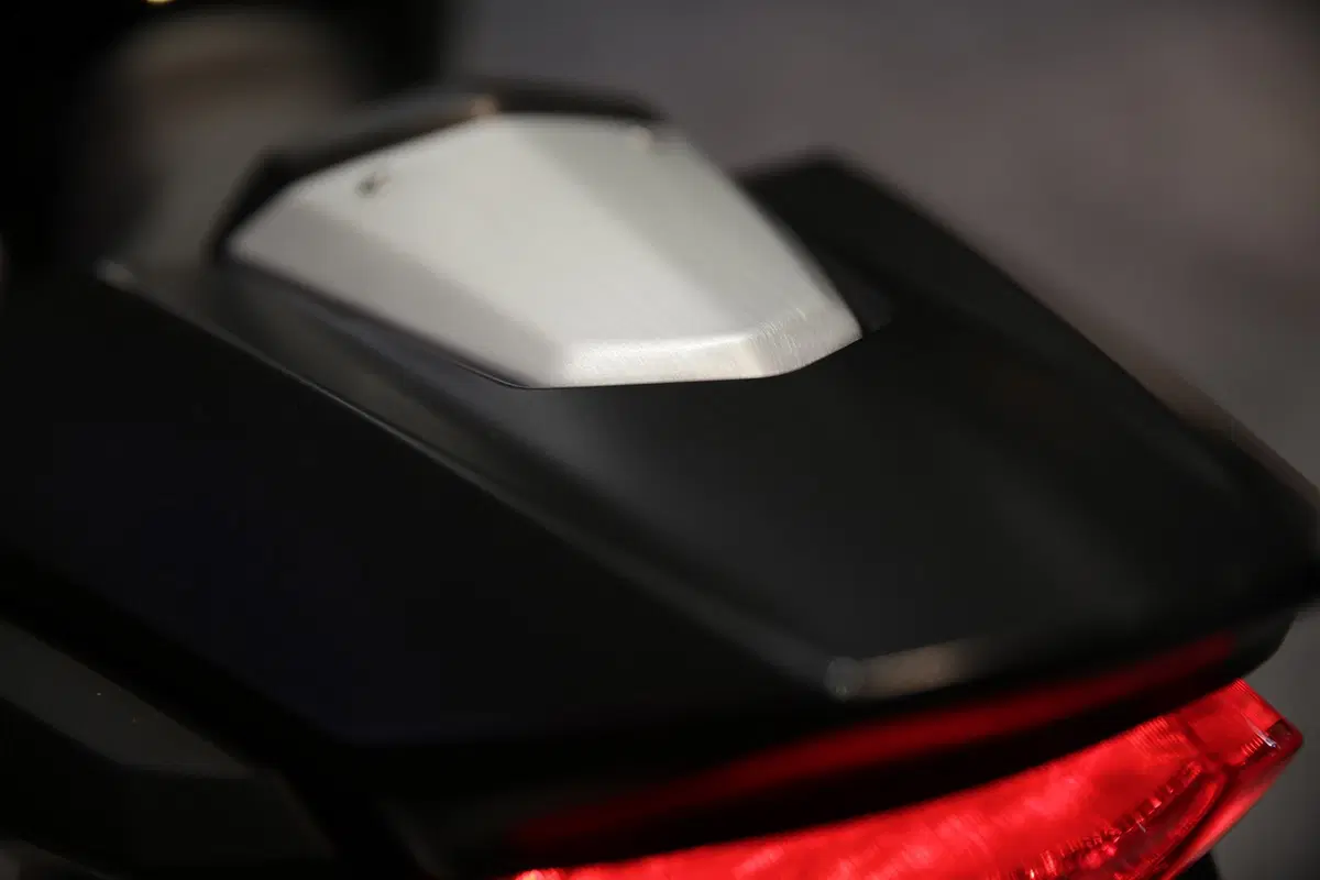 EICMA 2018: Honda CB650R Neo Sport Café, foto, video e dati (11)
