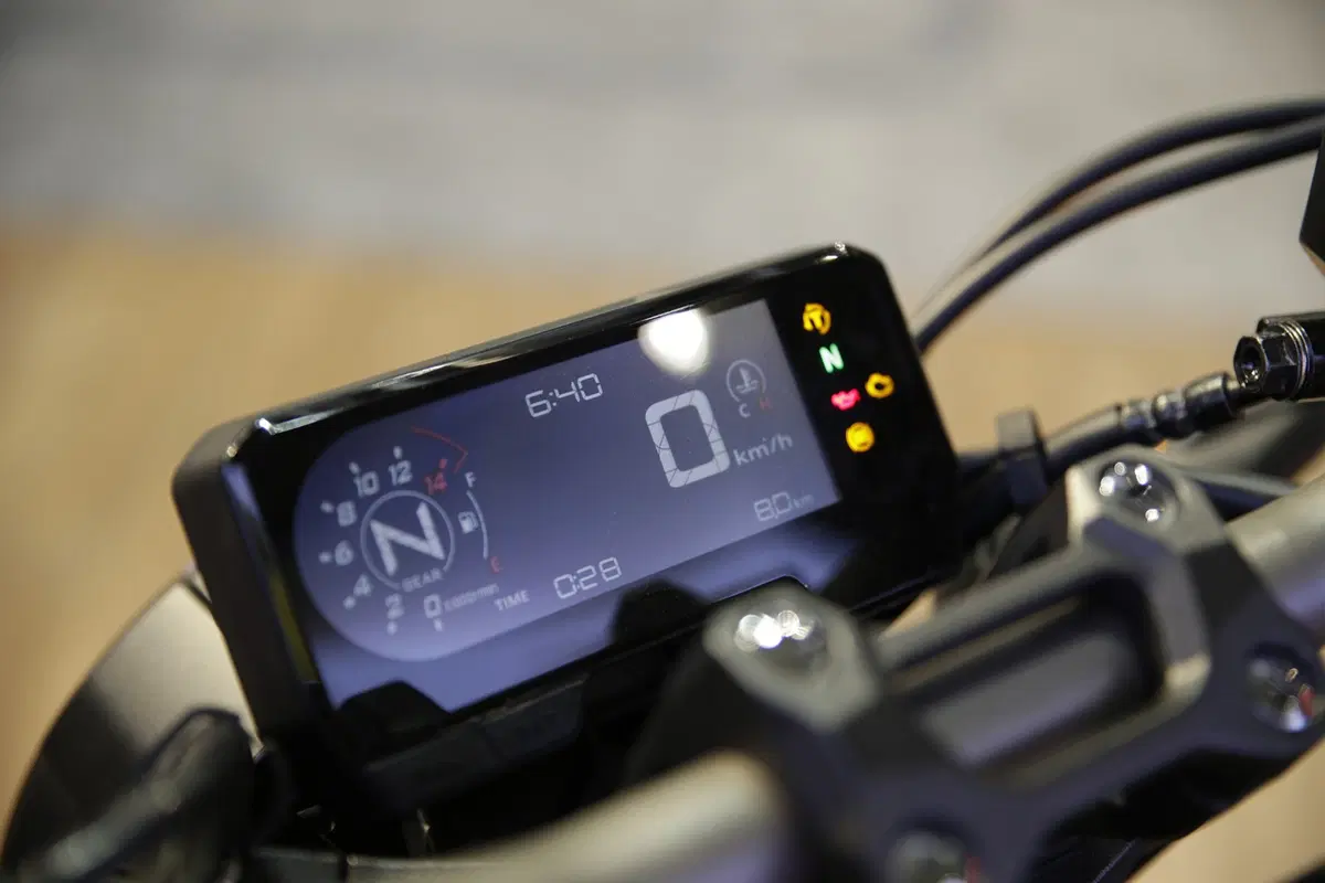 EICMA 2018: Honda CB650R Neo Sport Café, foto, video e dati (23)