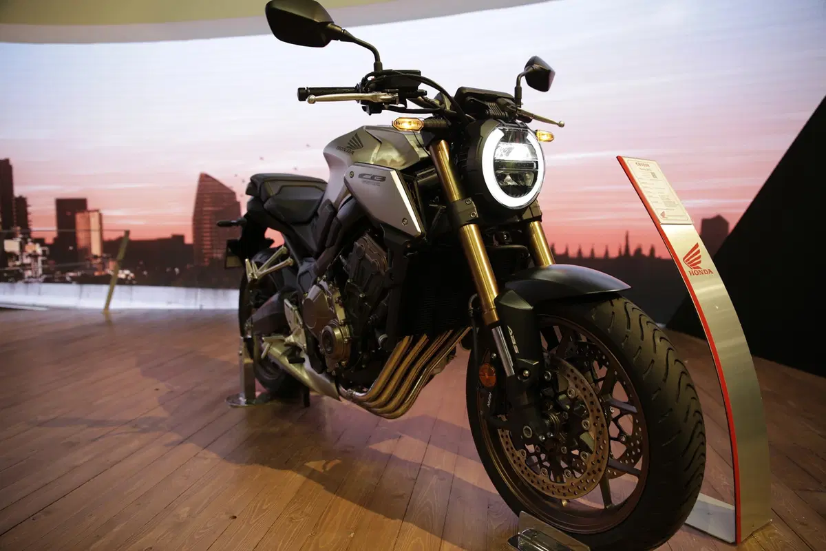 EICMA 2018: Honda CB650R Neo Sport Café, foto, video e dati (26)
