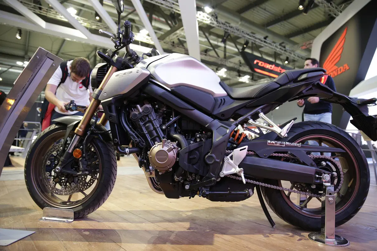 EICMA 2018: Honda CB650R Neo Sport Café, foto, video e dati (27)