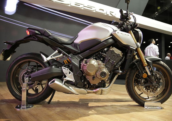 EICMA 2018: Honda CB650R Neo Sport Café, foto, video e dati