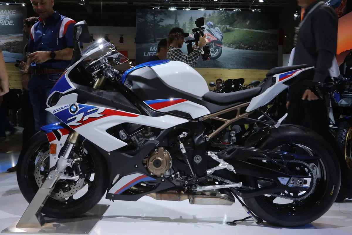 EICMA 2018: BMW S1000RR 2019, foto, video e dati (8)