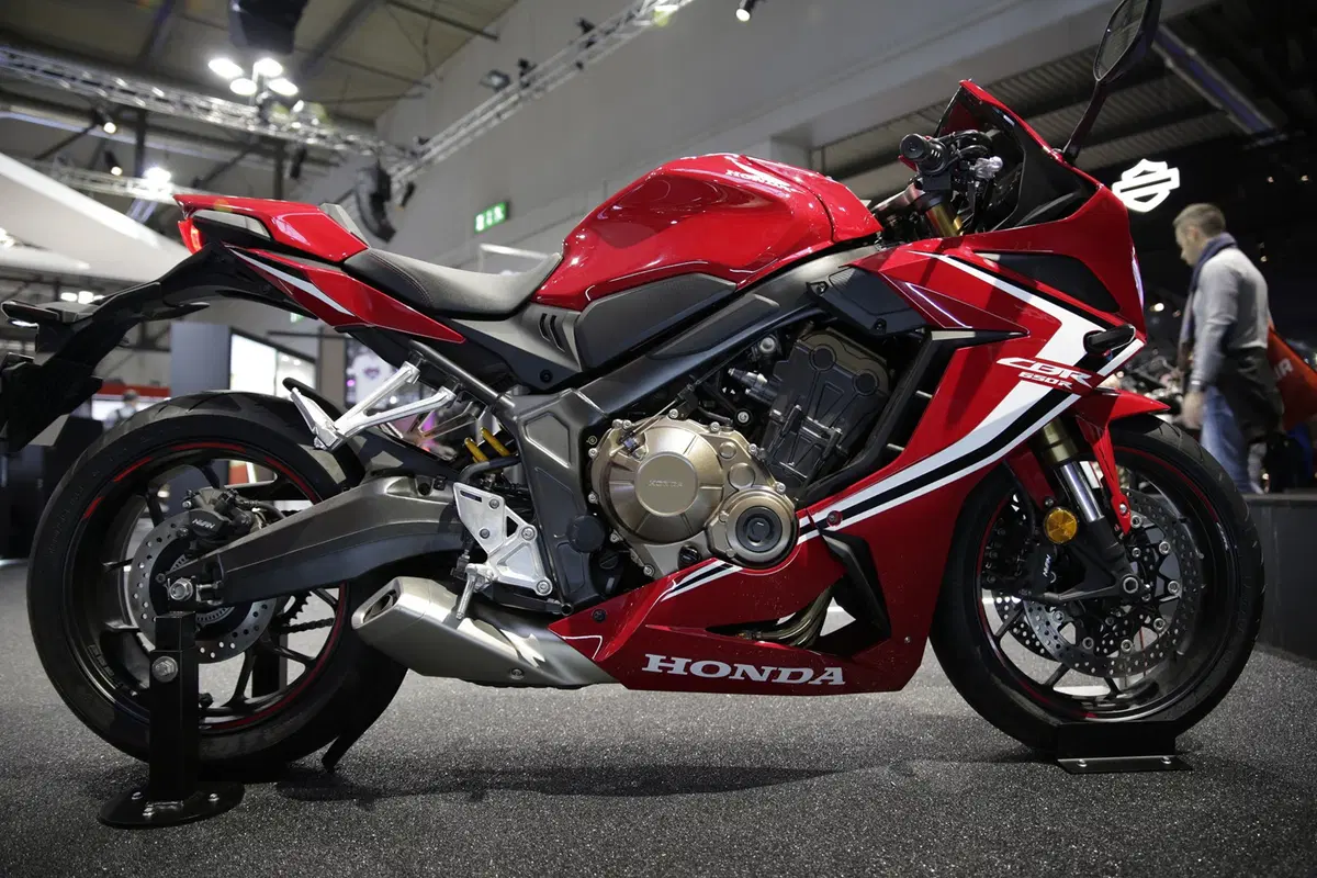 EICMA 2018: Honda CBR650R, foto, video e dati (2)