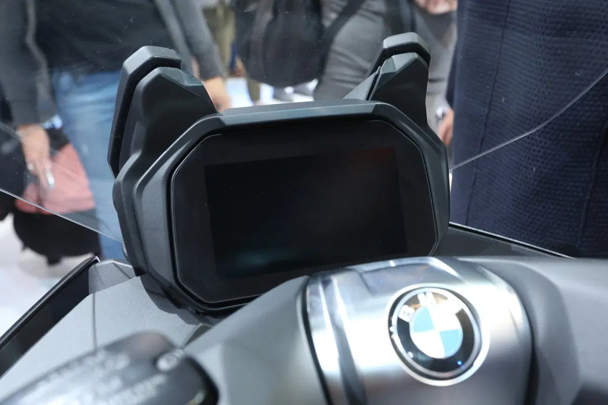 EICMA 2018: BMW C400 GT, foto e dati (5)