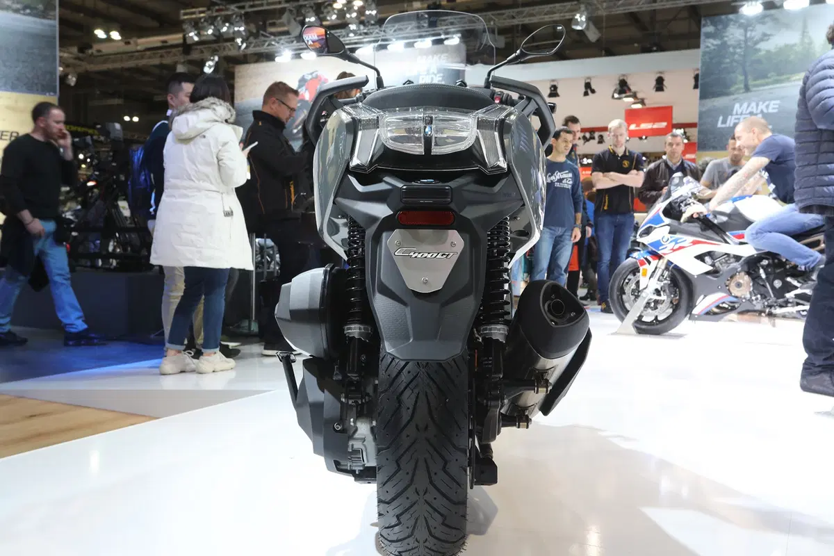 EICMA 2018: BMW C400 GT, foto e dati (7)