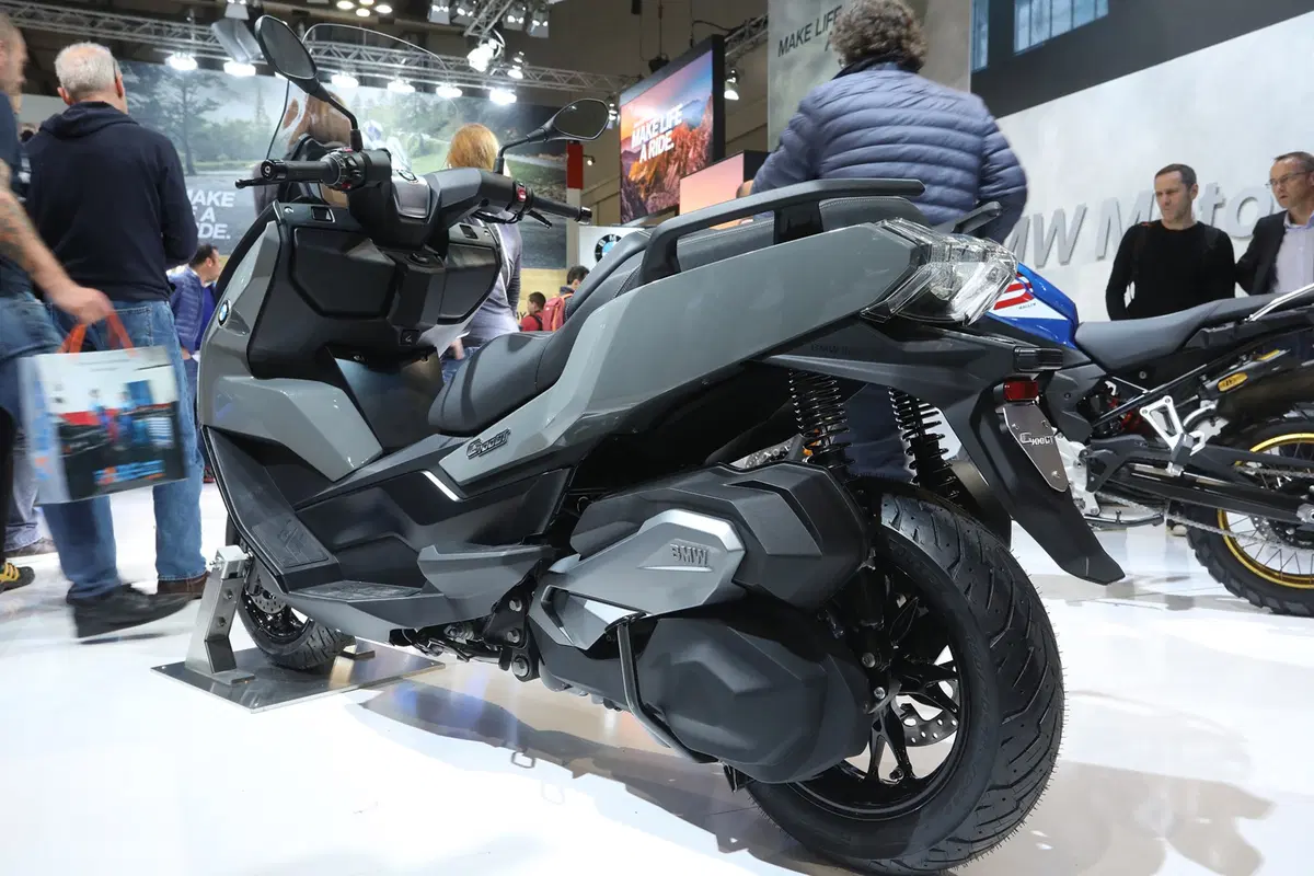 EICMA 2018: BMW C400 GT, foto e dati (9)