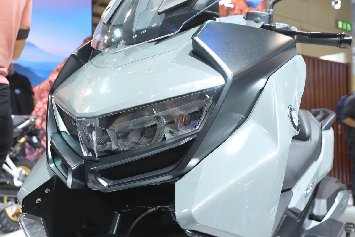 EICMA 2018: BMW C400 GT, foto e dati (10)