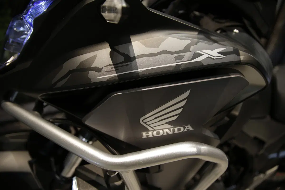 EICMA 2018: Honda CB500X 2019, foto, video e dati (9)