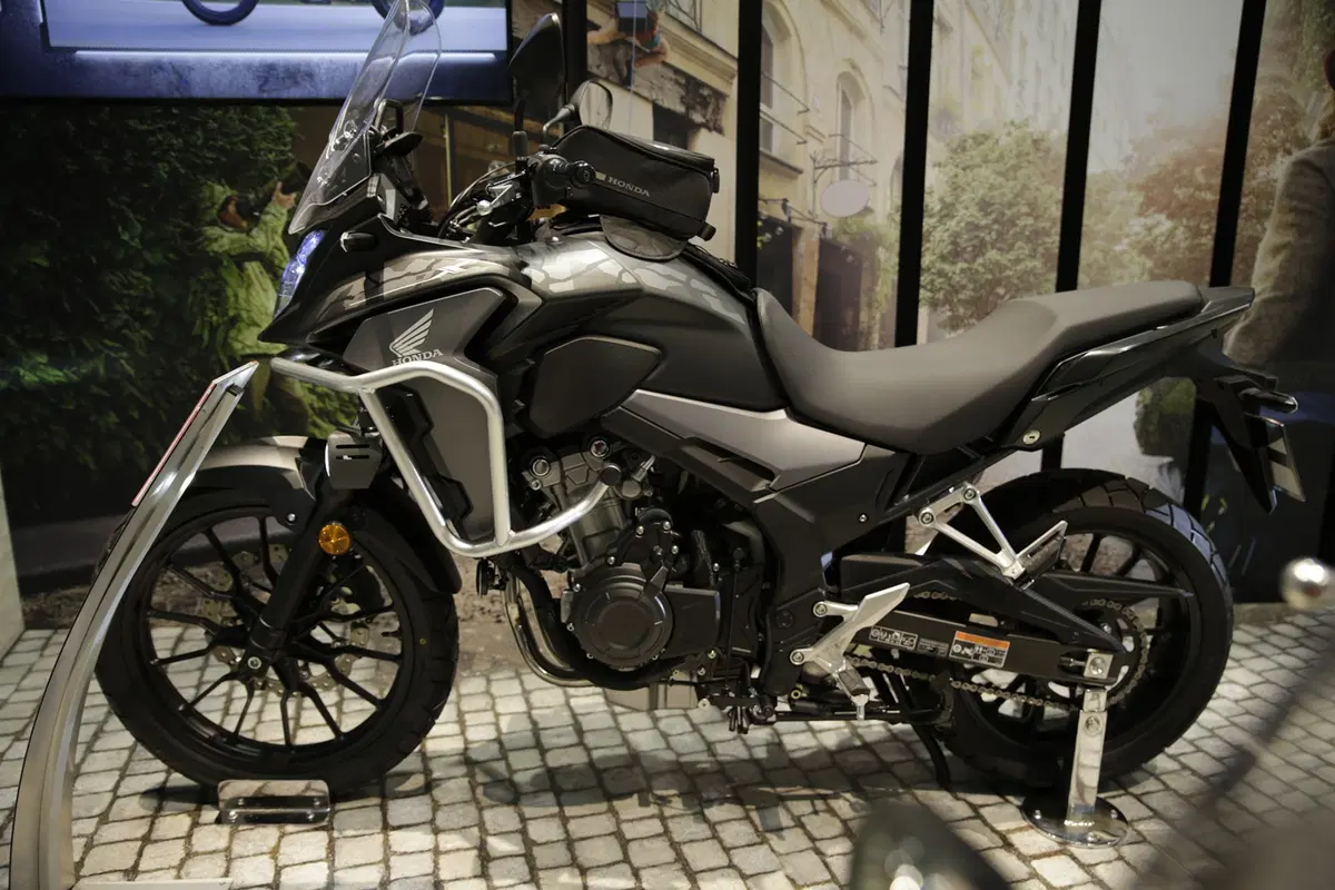 EICMA 2018: Honda CB500X 2019, foto, video e dati (2)