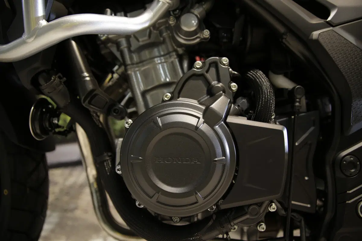 EICMA 2018: Honda CB500X 2019, foto, video e dati (15)