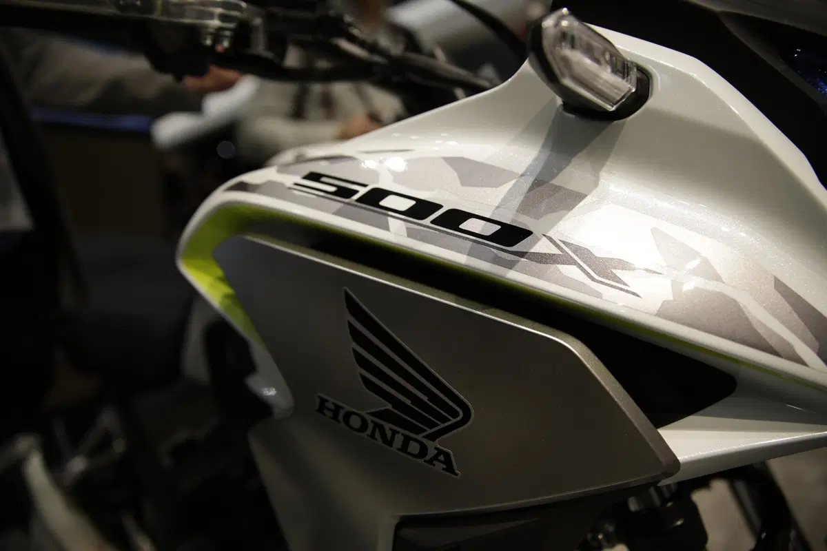 EICMA 2018: Honda CB500X 2019, foto, video e dati (21)