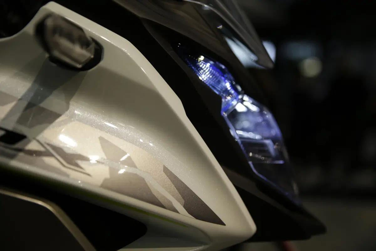 EICMA 2018: Honda CB500X 2019, foto, video e dati (27)