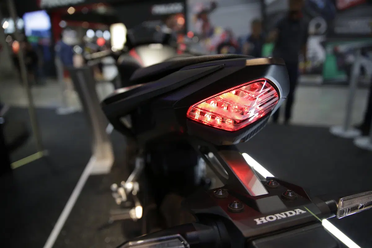 EICMA 2018: Honda CBR500R, foto e dati (5)