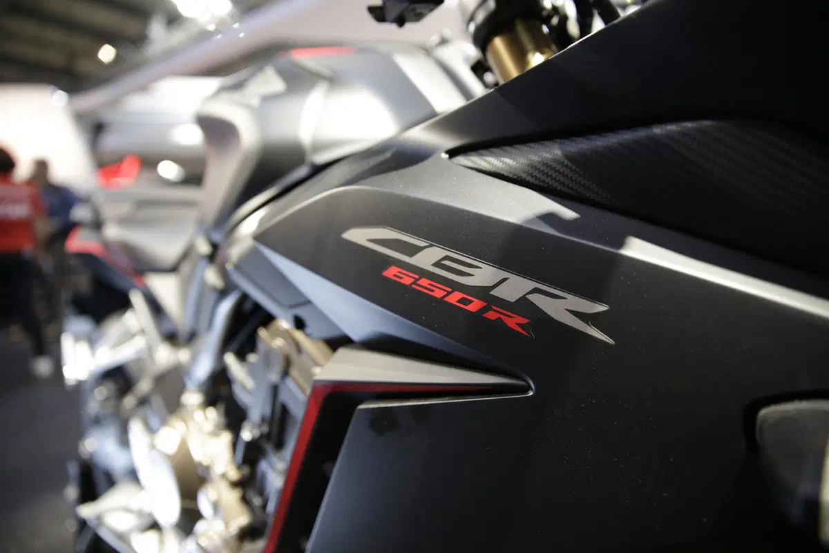 EICMA 2018: Honda CBR500R, foto e dati (17)