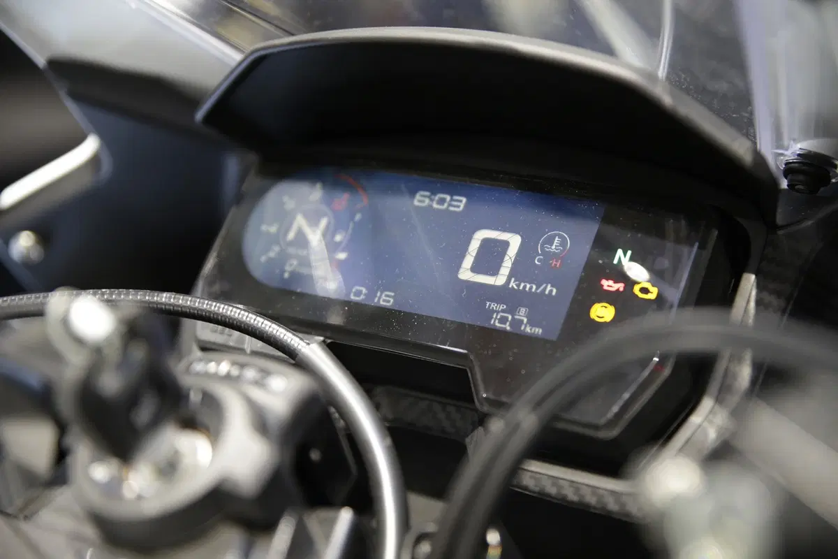 EICMA 2018: Honda CBR500R, foto e dati (33)