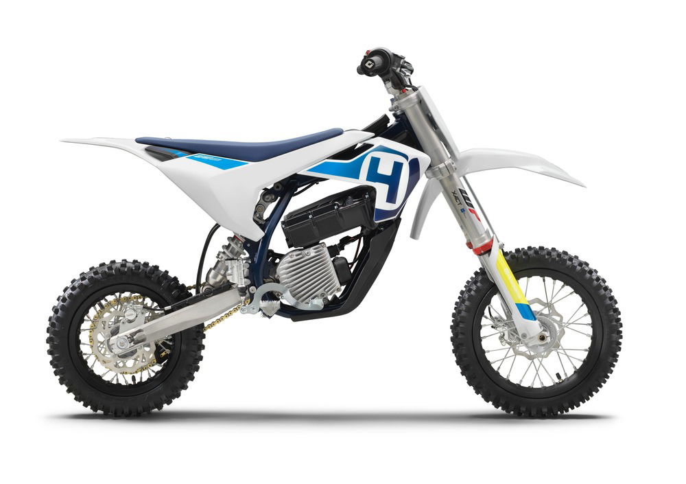 Husqvarna EE 5 (2020) (2)