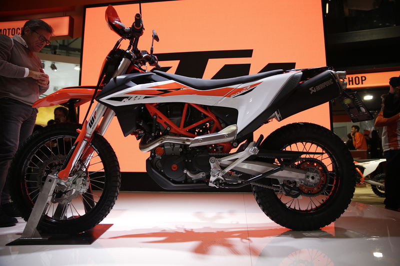 EICMA 2018: KTM 690 Enduro R e SMC R, foto, video e dati