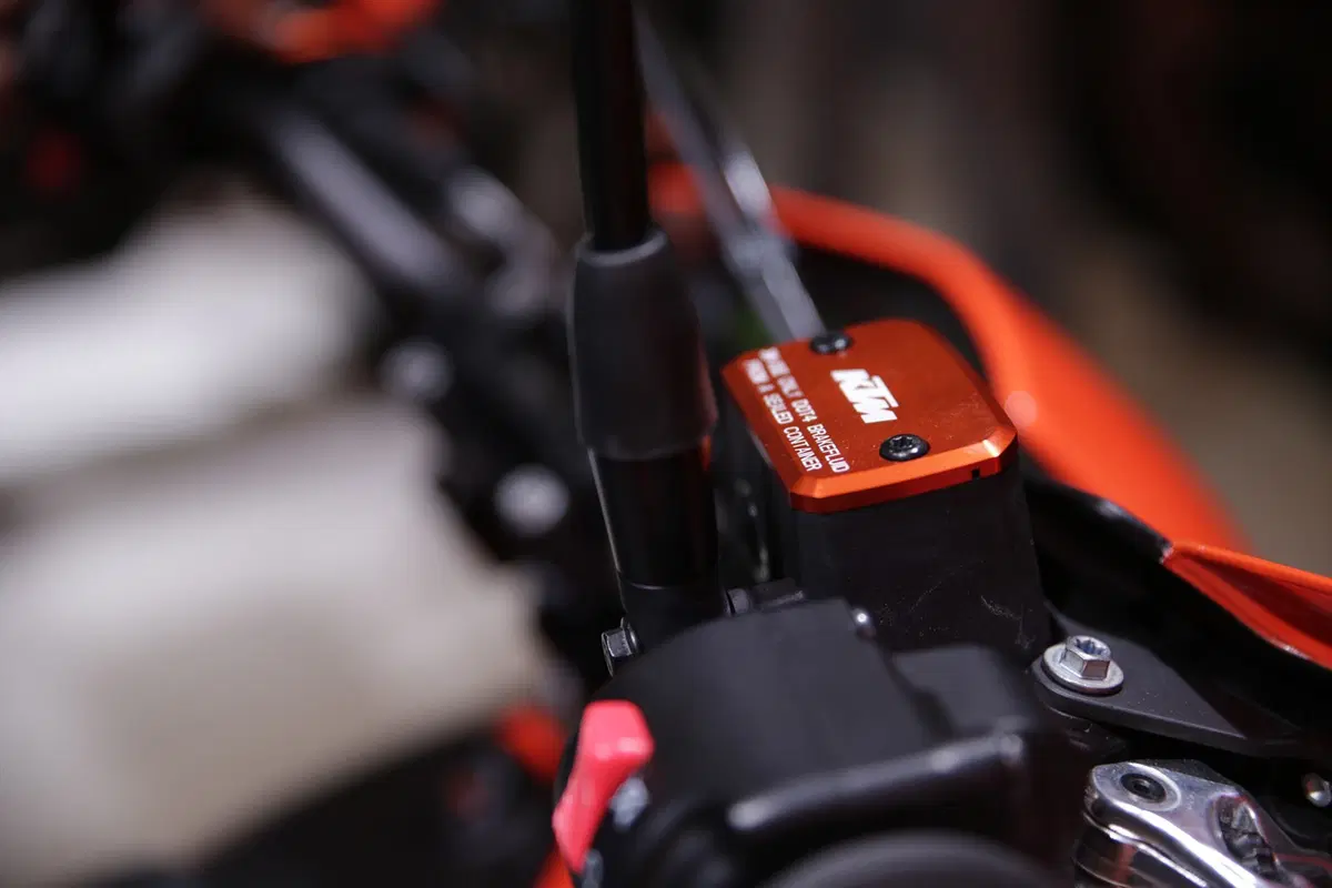 EICMA 2018: KTM 690 Enduro R e SMC R, foto e dati (10)