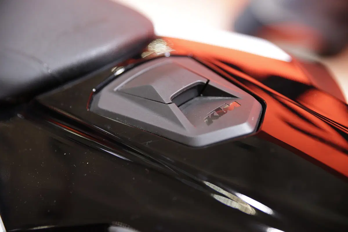 EICMA 2018: KTM 690 Enduro R e SMC R, foto e dati (12)