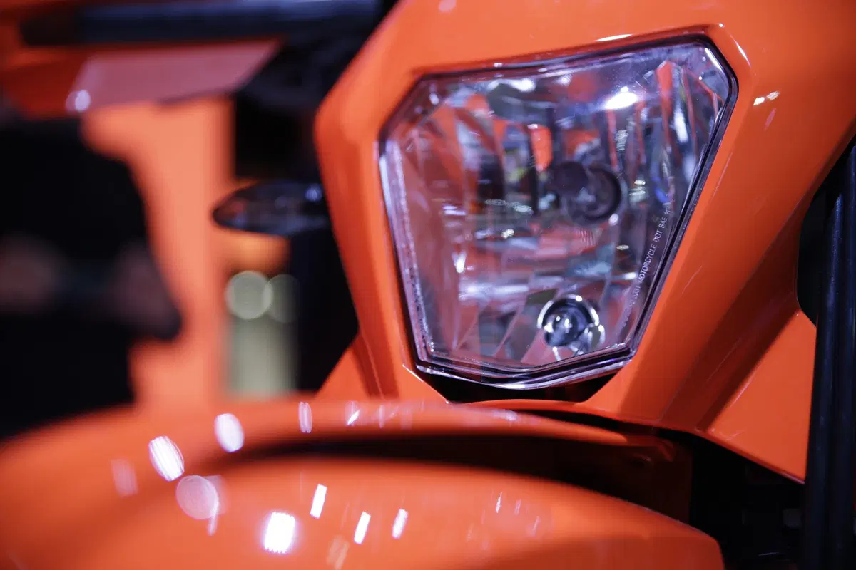 EICMA 2018: KTM 690 Enduro R e SMC R, foto e dati (17)