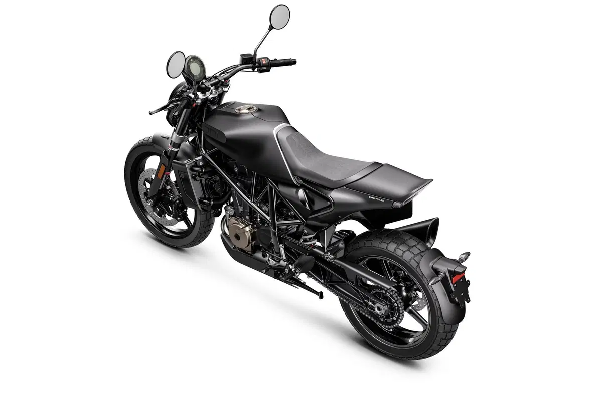 EICMA 2018: Husqvarna Svartpilen 701, foto e dati (25)