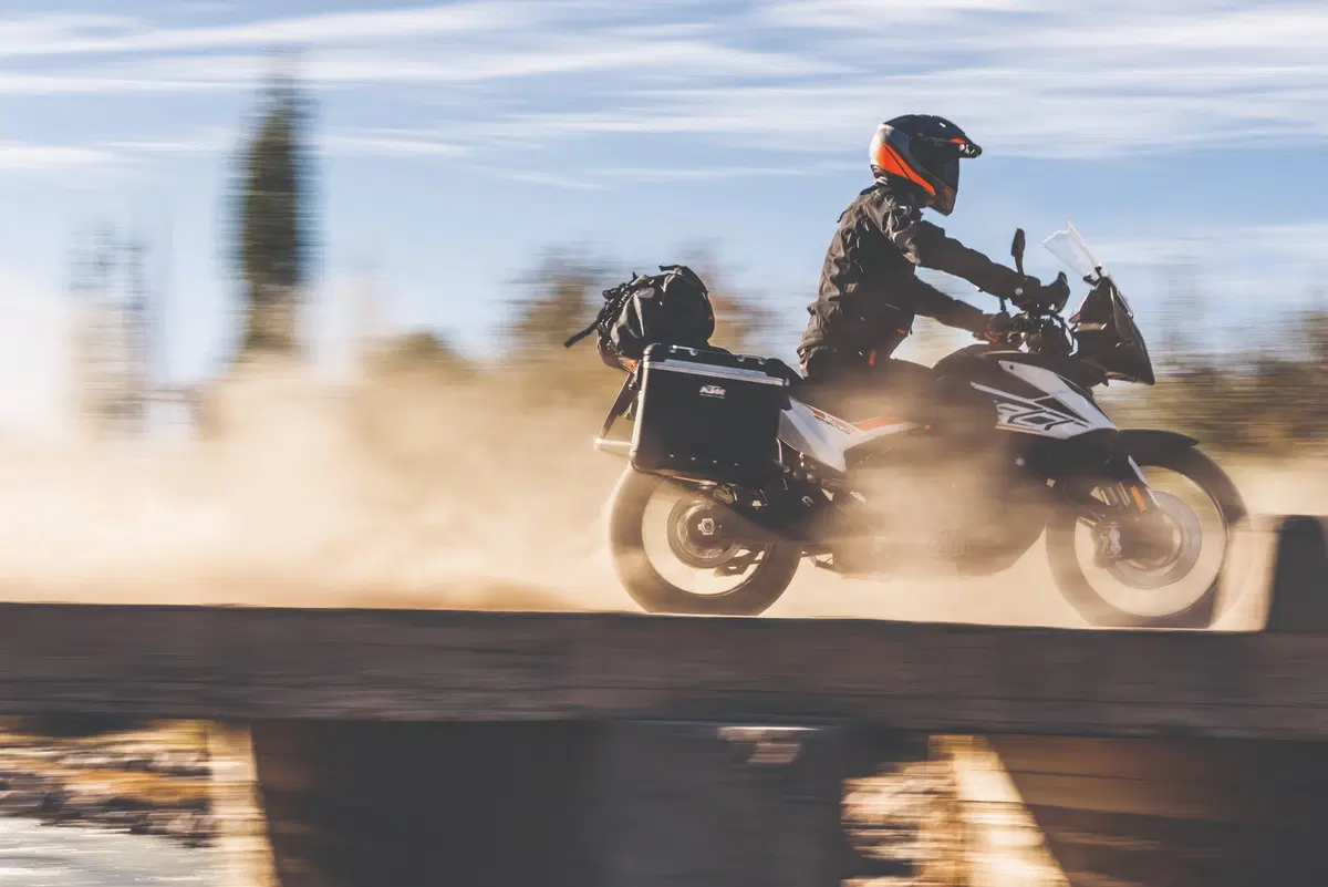 EICMA 2018: KTM 790 Adventure e Adventure R, foto e dati (7)