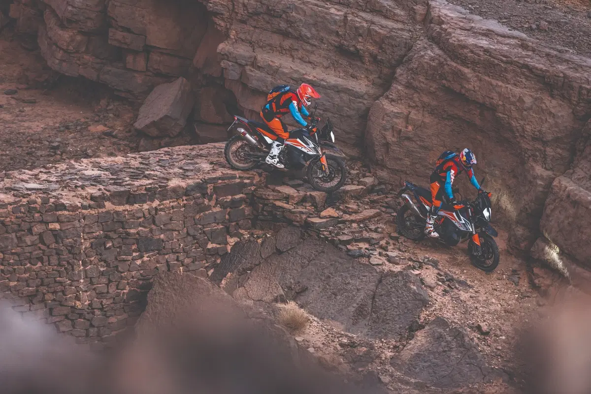 EICMA 2018: KTM 790 Adventure e Adventure R, foto e dati (13)