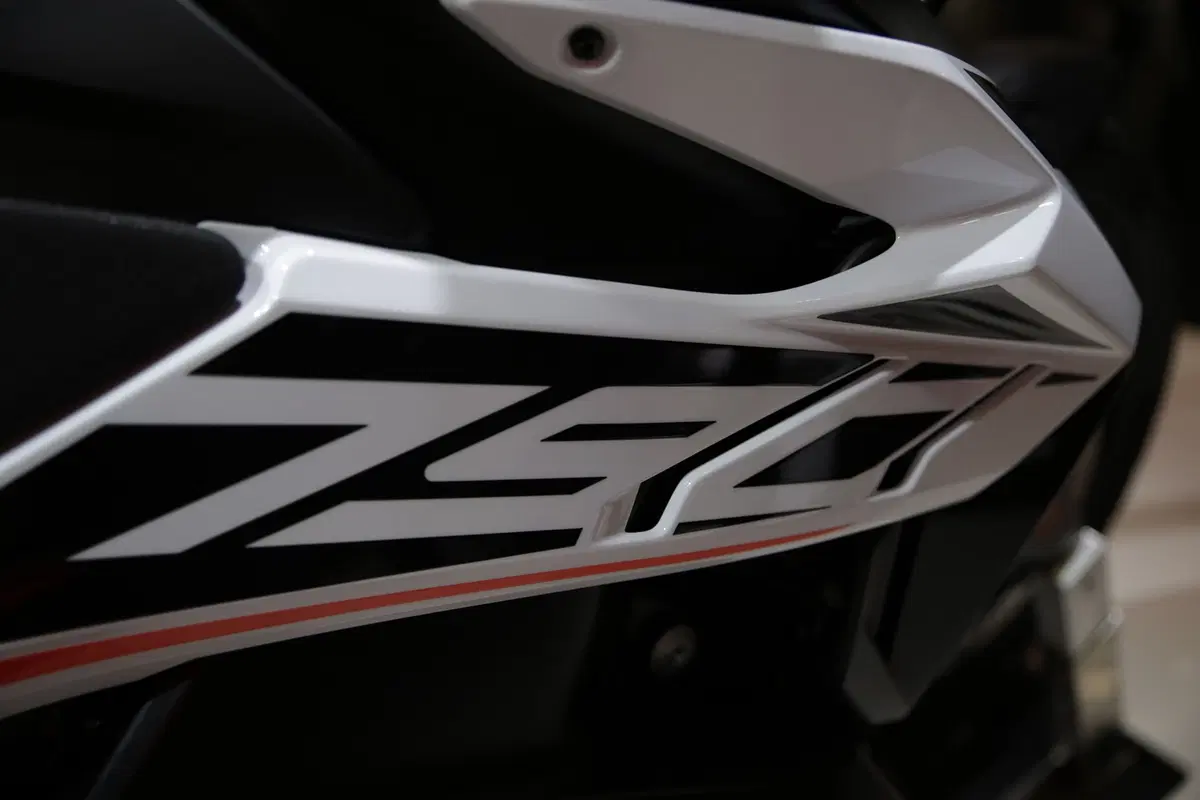EICMA 2018: KTM 790 Adventure e Adventure R, foto e dati (29)