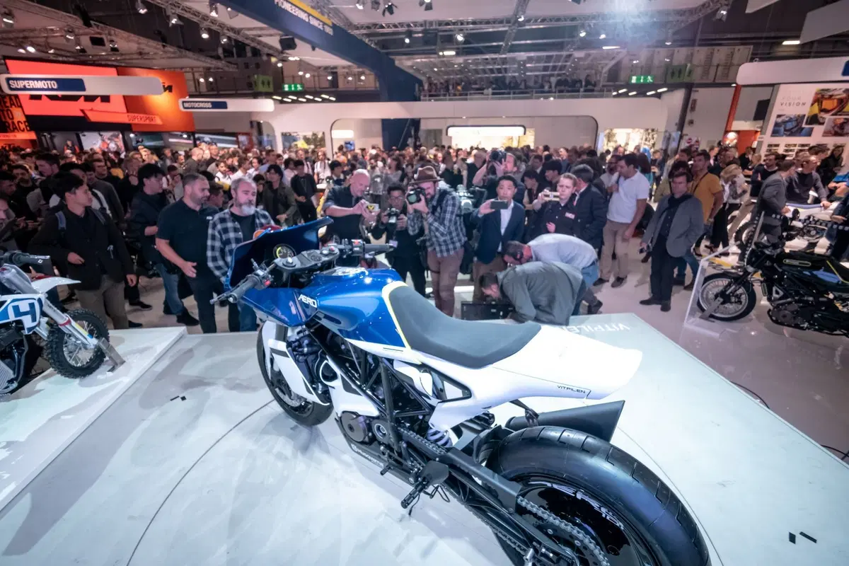 EICMA 2018: Husqvarna Vitpilen 701 Aero, foto del concept