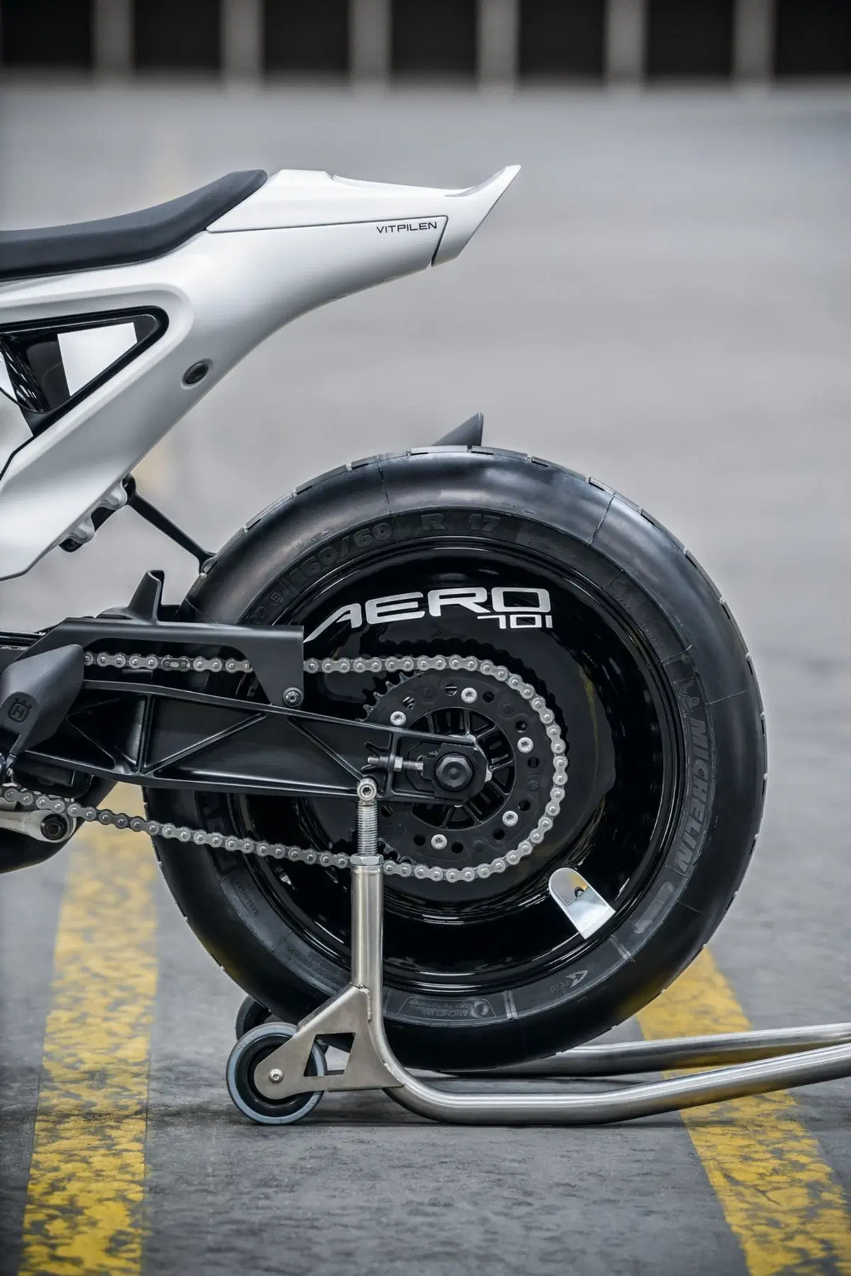 EICMA 2018: Husqvarna Vitpilen 701 Aero, foto del concept (9)