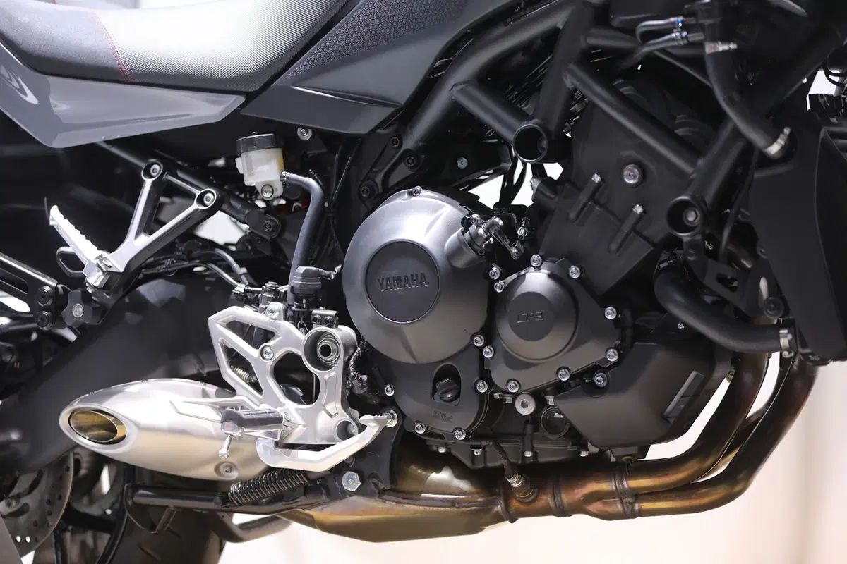 EICMA 2018: Yamaha Niken GT, foto, dati e video (9)