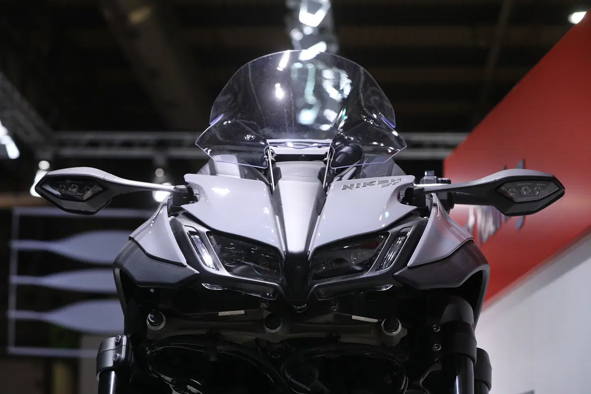 EICMA 2018: Yamaha Niken GT, foto, dati e video (10)
