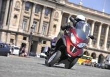 Piaggio MP3 Tour. Prima tappa Genova e Torino