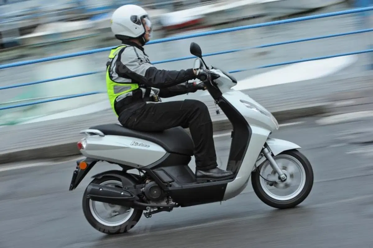 Peugeot Kisbee 50 