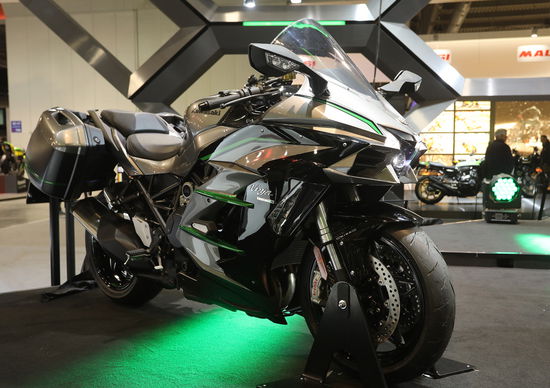 EICMA 2018: Kawasaki Ninja H2 SX SE+, foto e dati