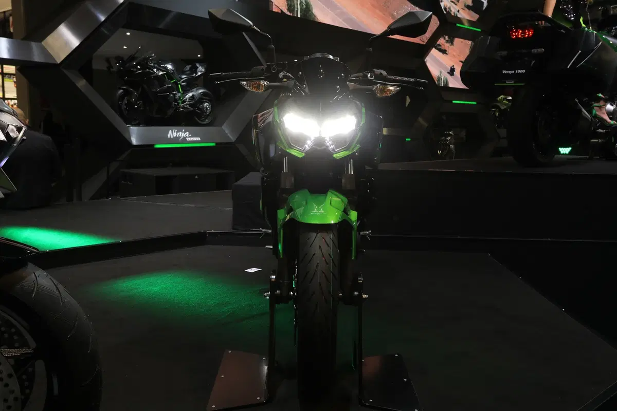 EICMA 2018: Kawasaki Z400, foto, video e dati (5)