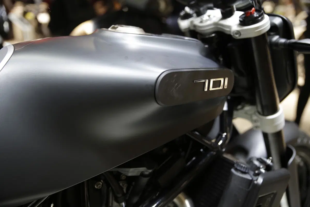 EICMA 2018: Husqvarna Svartpilen 701, foto, video e dati (12)