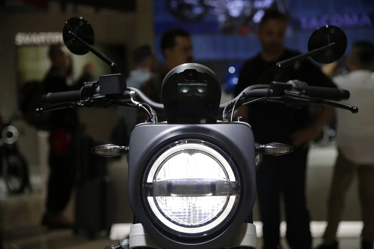 EICMA 2018: Husqvarna Svartpilen 701, foto, video e dati (16)
