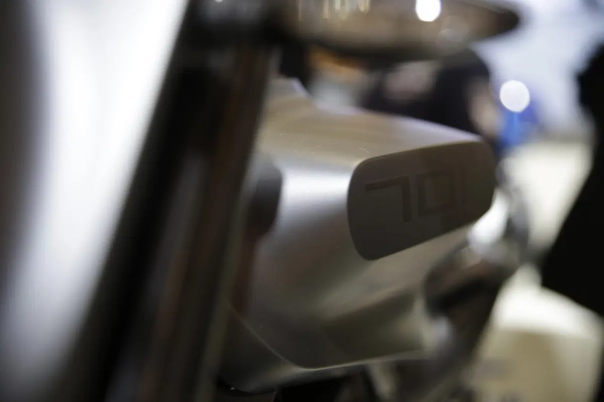 EICMA 2018: Husqvarna Svartpilen 701, foto, video e dati (17)