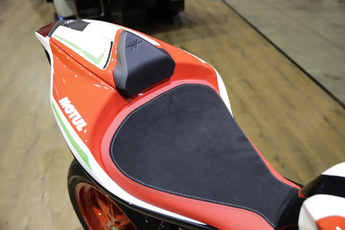 EICMA: MV Agusta svela la Gamma RC 2019 (5)