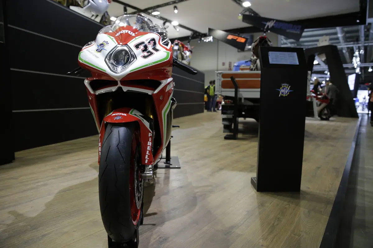 EICMA: MV Agusta svela la Gamma RC 2019 (2)