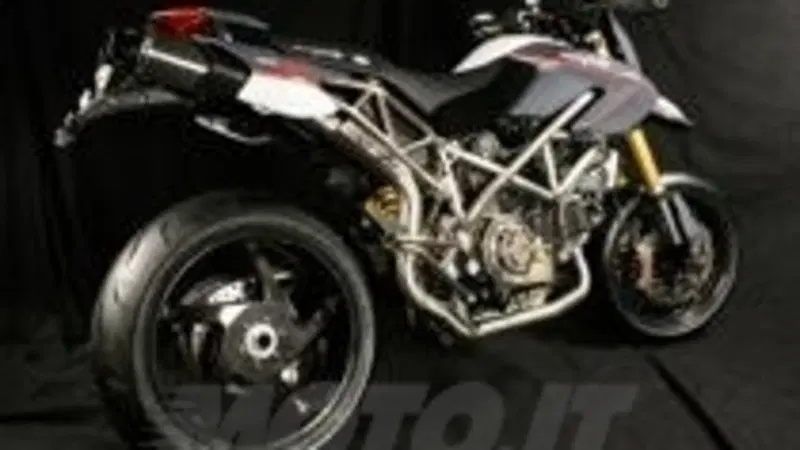 NCR elabora la Ducati Hypermotard, nasce "Leggera"