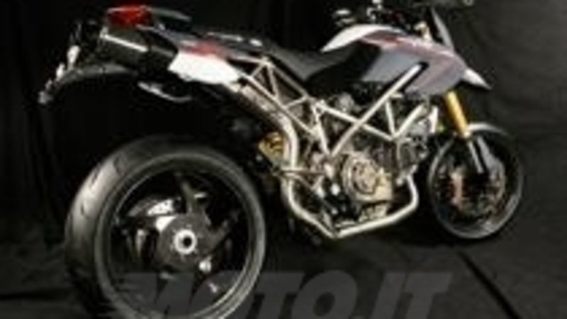 NCR elabora la Ducati Hypermotard, nasce &quot;Leggera&quot;