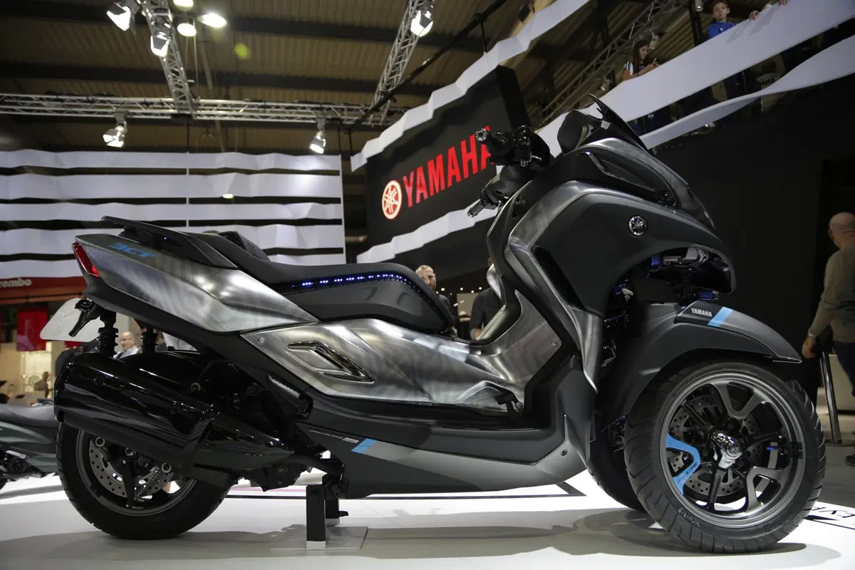 EICMA 2018: Yamaha 3CT 300 Concept (10)