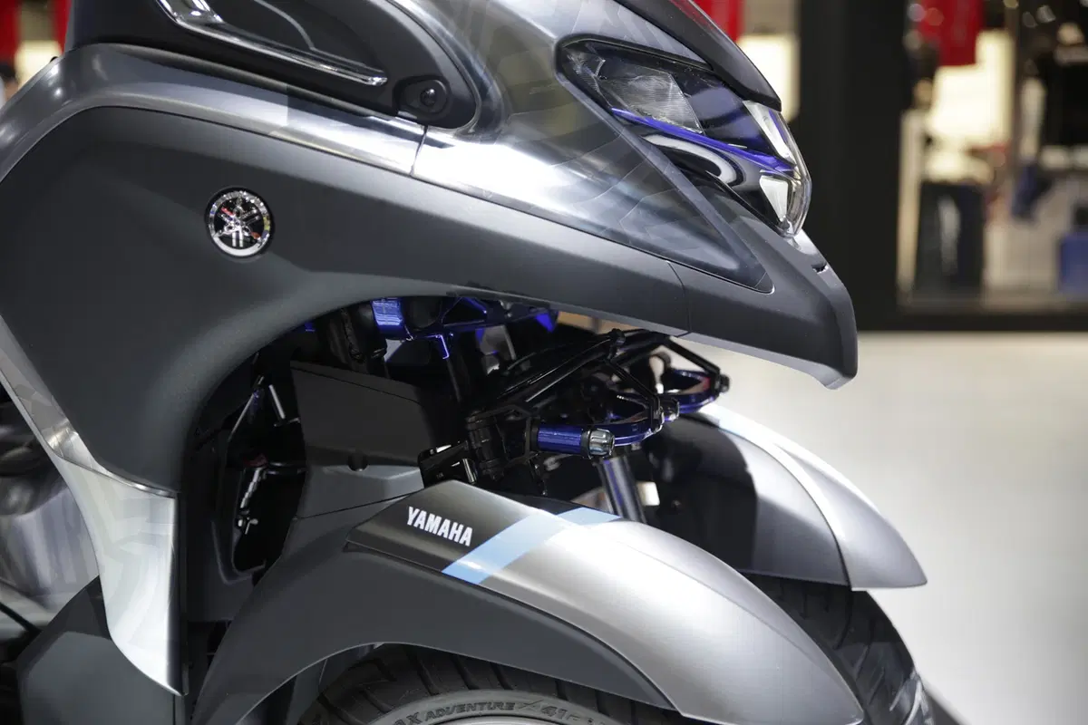 EICMA 2018: Yamaha 3CT 300 Concept (12)