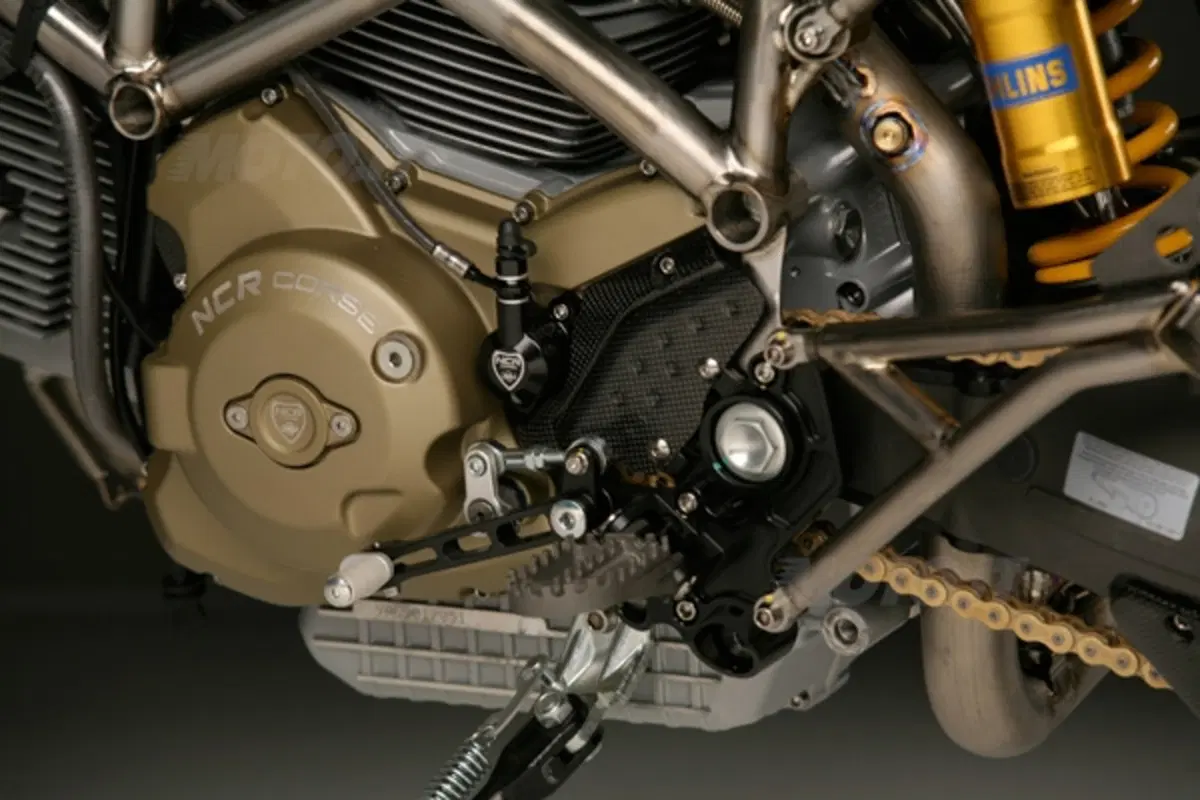 NCR elabora la Ducati Hypermotard, nasce "Leggera" (19)
