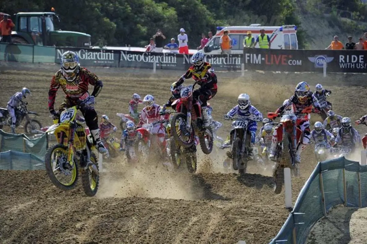 MX. Fermo Cairoli, Suzuki pigliatutto (6)